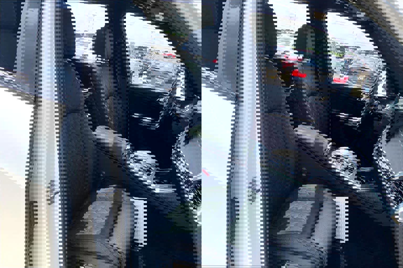 Used 2024 BMW X7 xDrive40i w/ M Sport Package image 8