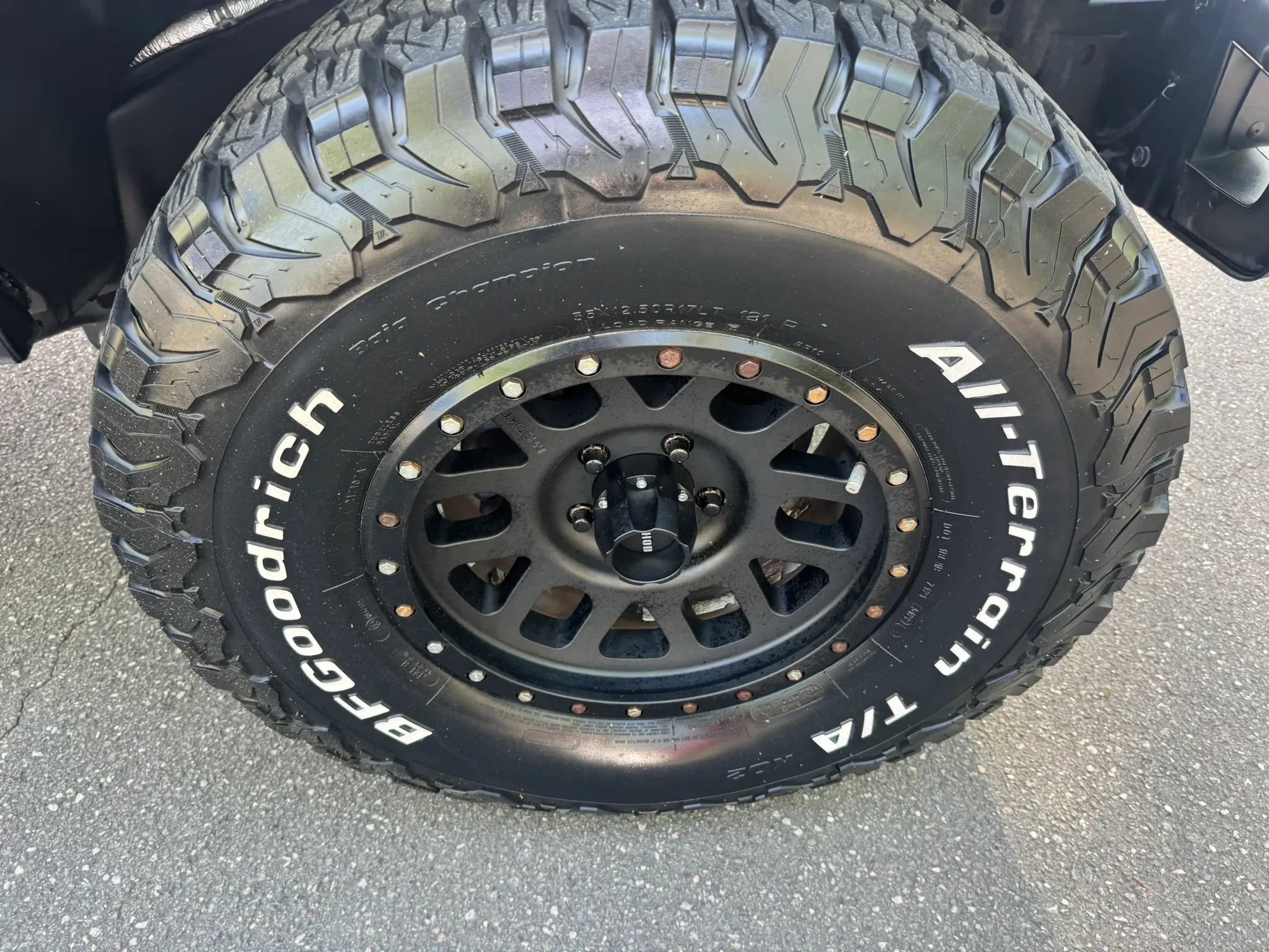 Used 2016 Jeep Wrangler Unlimited Rubicon image 13