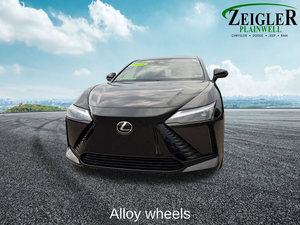 Used 2025 Lexus RZ 300e w/ Accessory Package (2T) FWD image 9