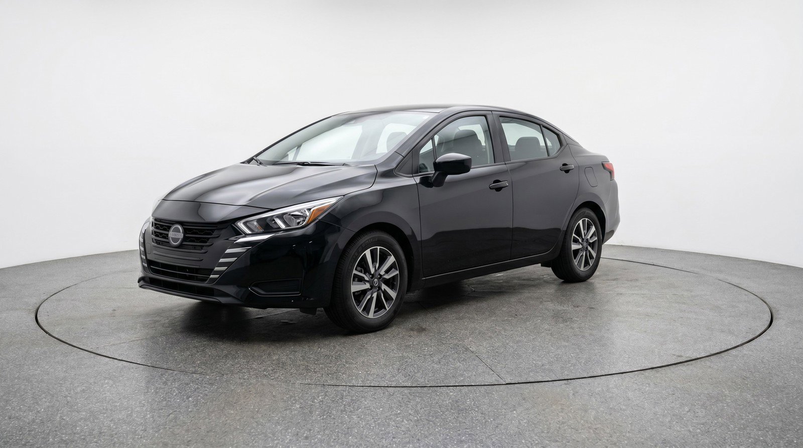 Used 2025 Nissan Versa SV image 3