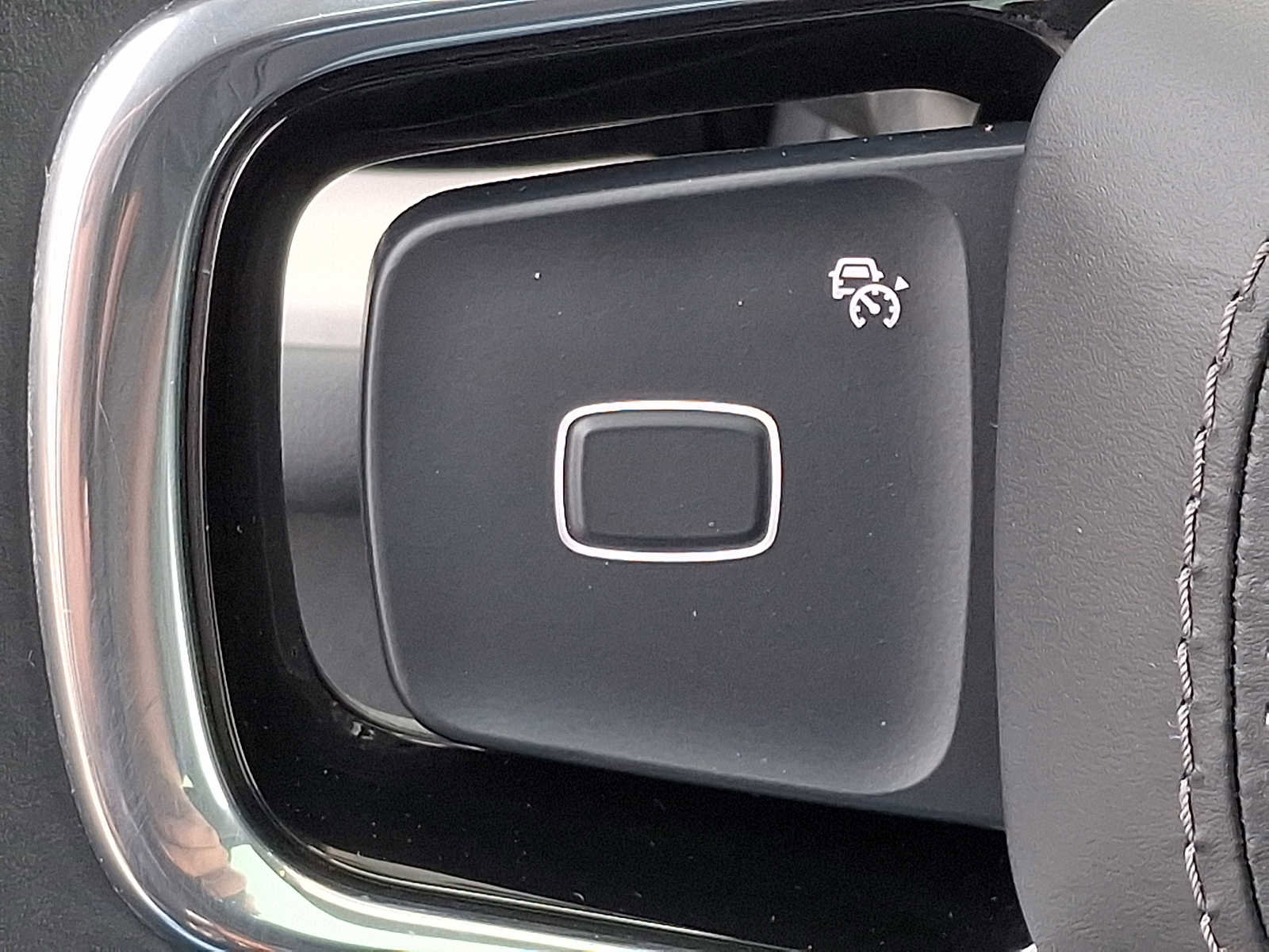 Used 2025 Lincoln Navigator Reserve image 23