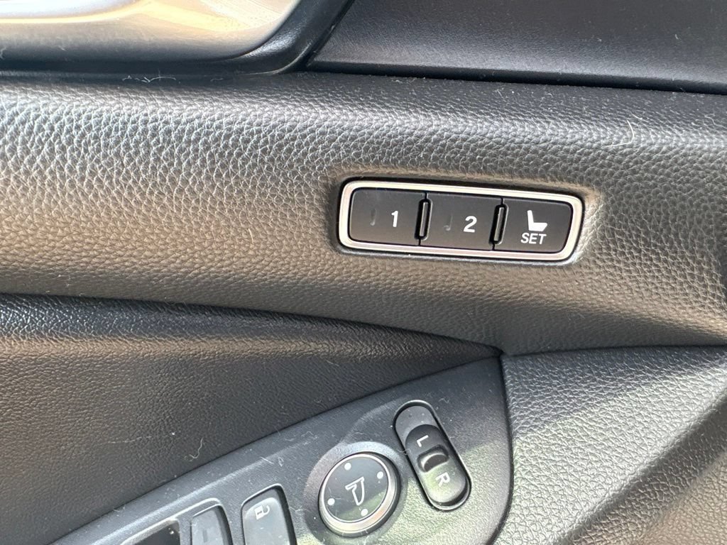Used 2022 Honda Accord Touring image 10