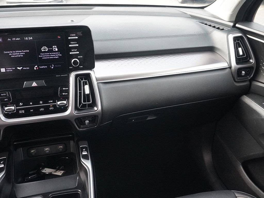 Used 2021 Kia Sorento S FWD image 33