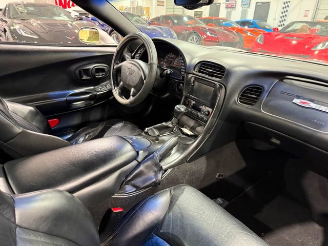 Used 2004 Chevrolet Corvette Z06 w/ Memory Package image 10