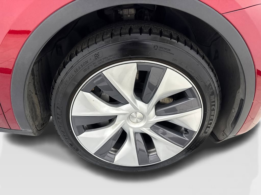 Used 2024 Tesla Model Y Long Range AWD/4WD image 81