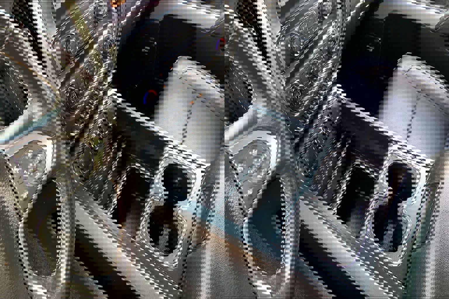 Used 2017 Chevrolet Silverado 2500 LTZ w/ Midnight Edition image 15