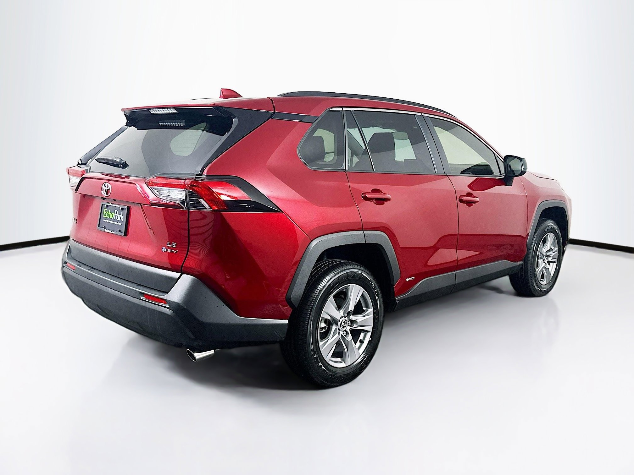 Used 2025 Toyota RAV4 LE image 9