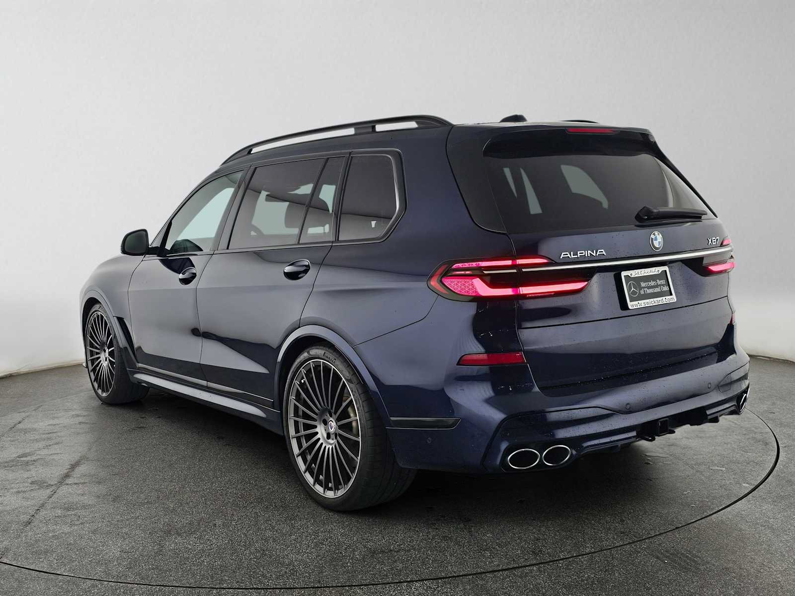 Used 2025 BMW ALPINA XB7 AWD/4WD image 5
