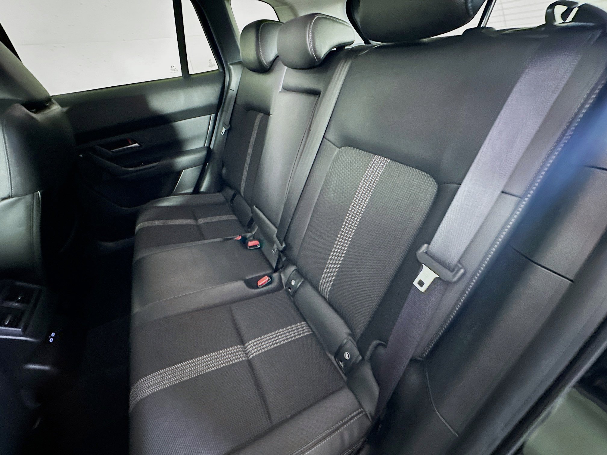 Used 2025 MAZDA CX-50 AWD 2.5 S w/ Premium Package image 28