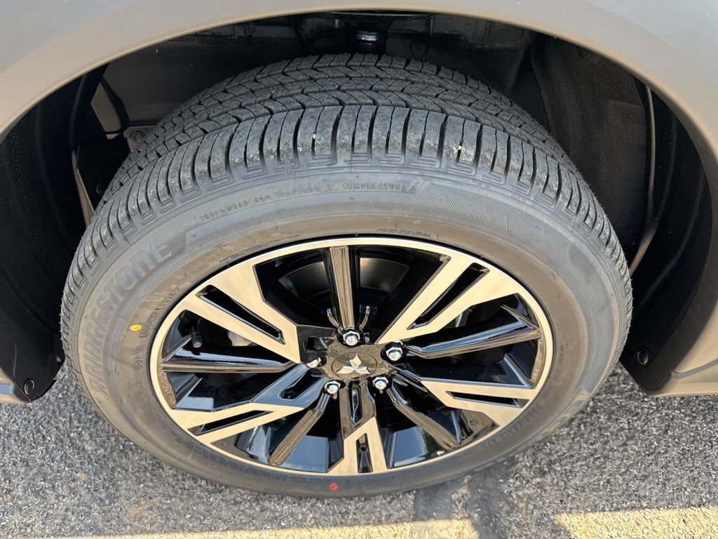 New 2026 Mitsubishi Eclipse Cross SE AWD/4WD image 40