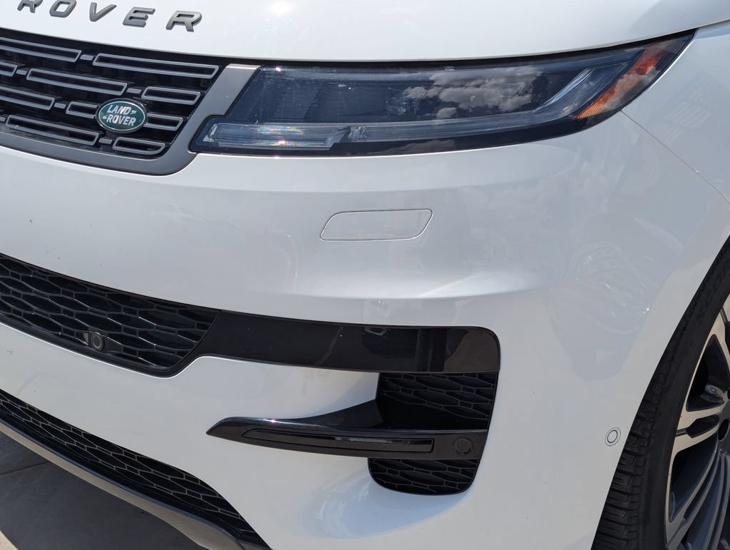 Used 2025 Land Rover Range Rover Sport SE AWD/4WD image 12