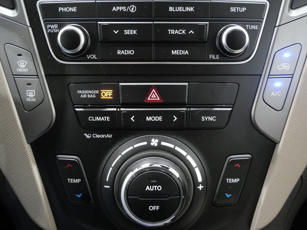 Used 2017 Hyundai Santa Fe Sport AWD/4WD image 19
