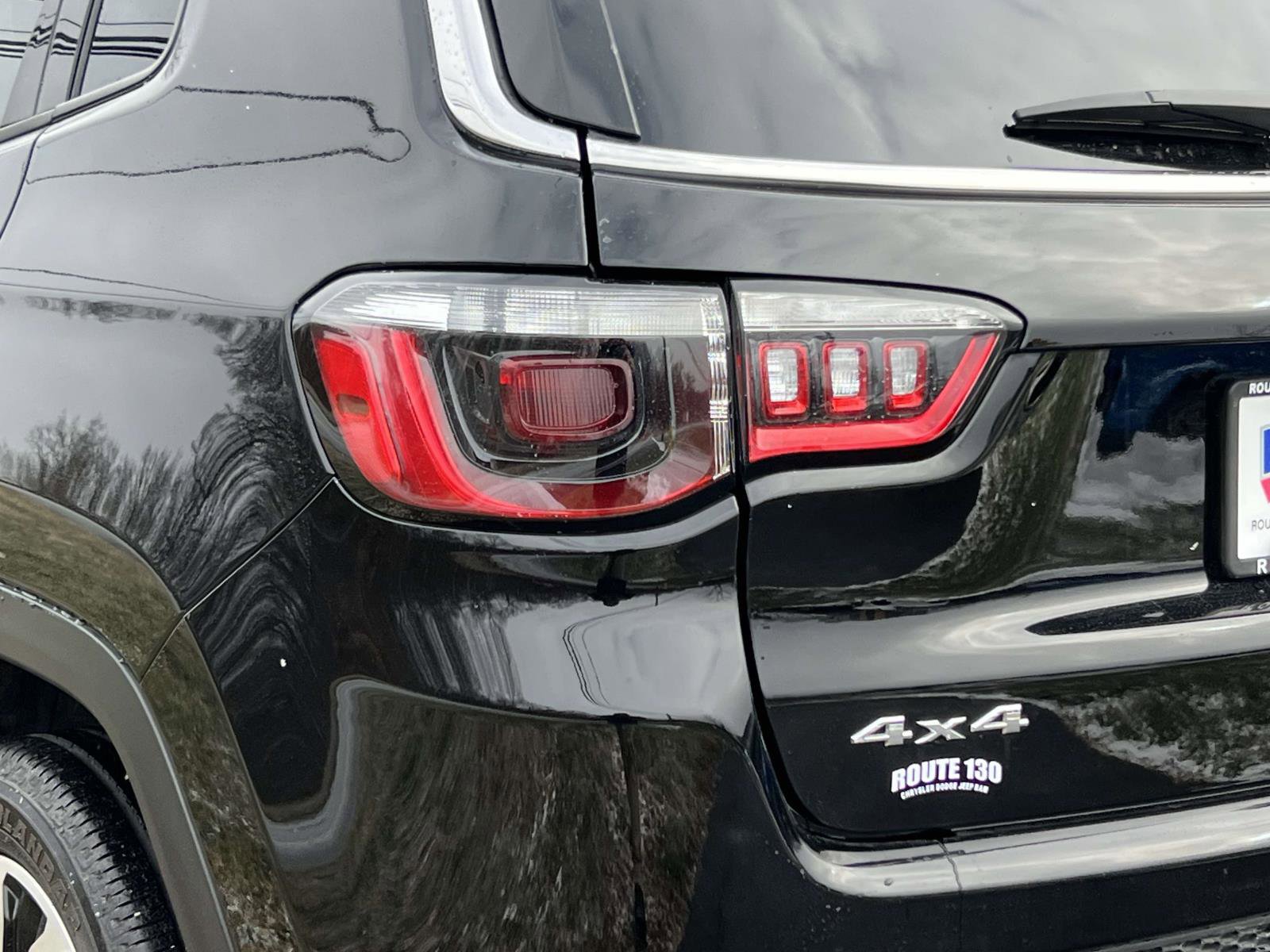 Used 2022 Jeep Compass Limited image 8