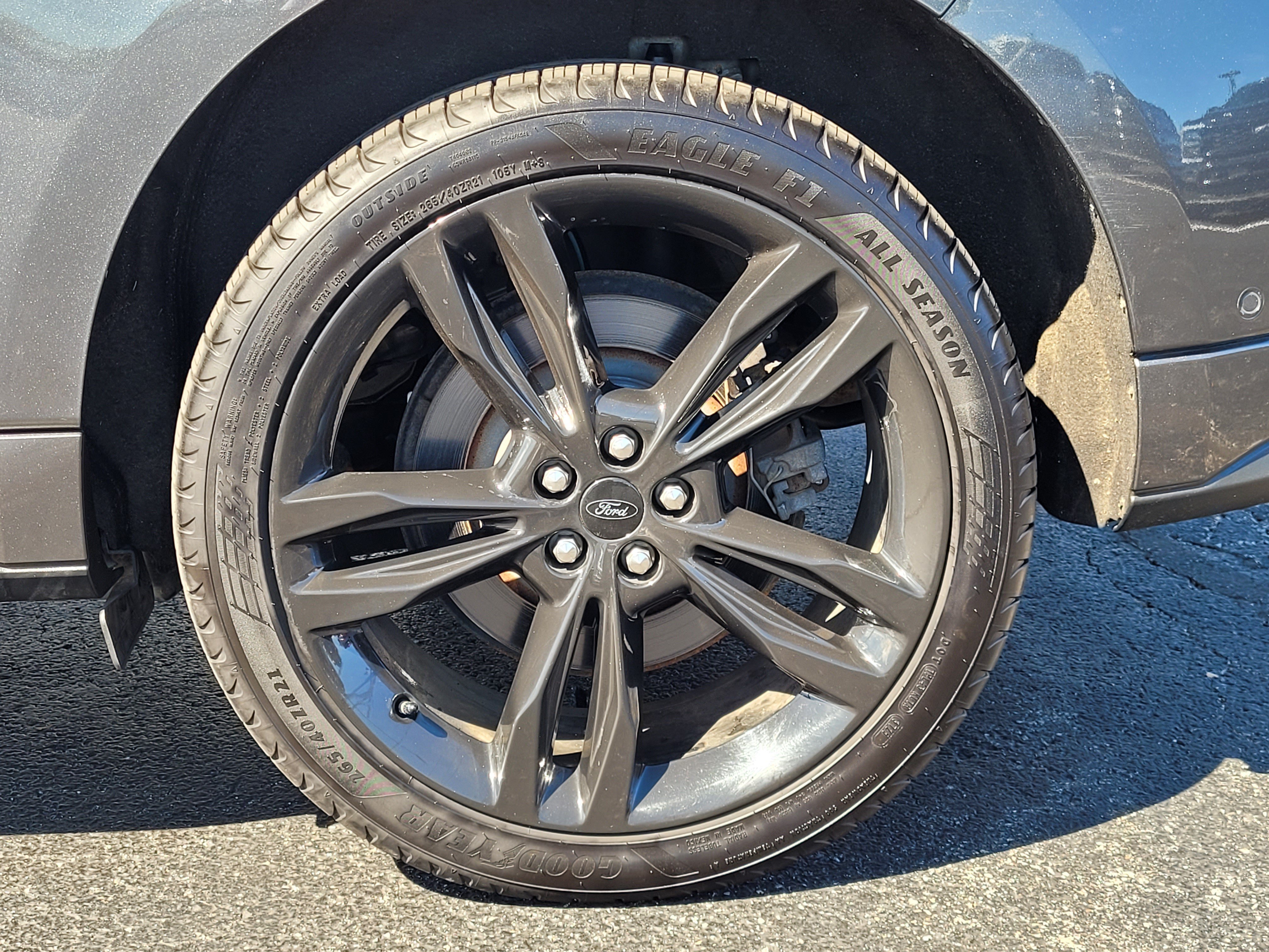 Used 2020 Ford Edge ST w/ Equipment Group 401A AWD/4WD image 11
