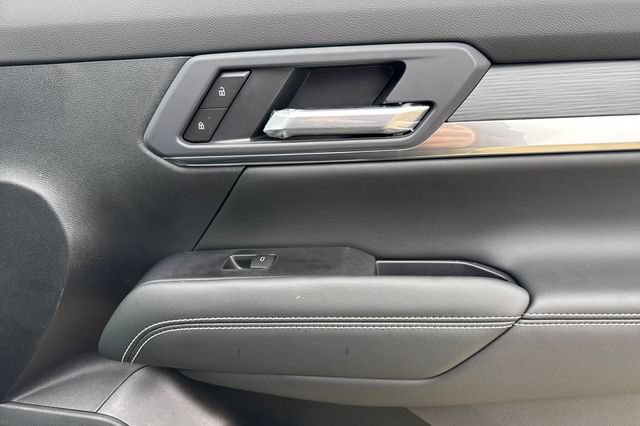 New 2026 GMC Terrain Elevation w/ Elevation Premium Package AWD/4WD image 20