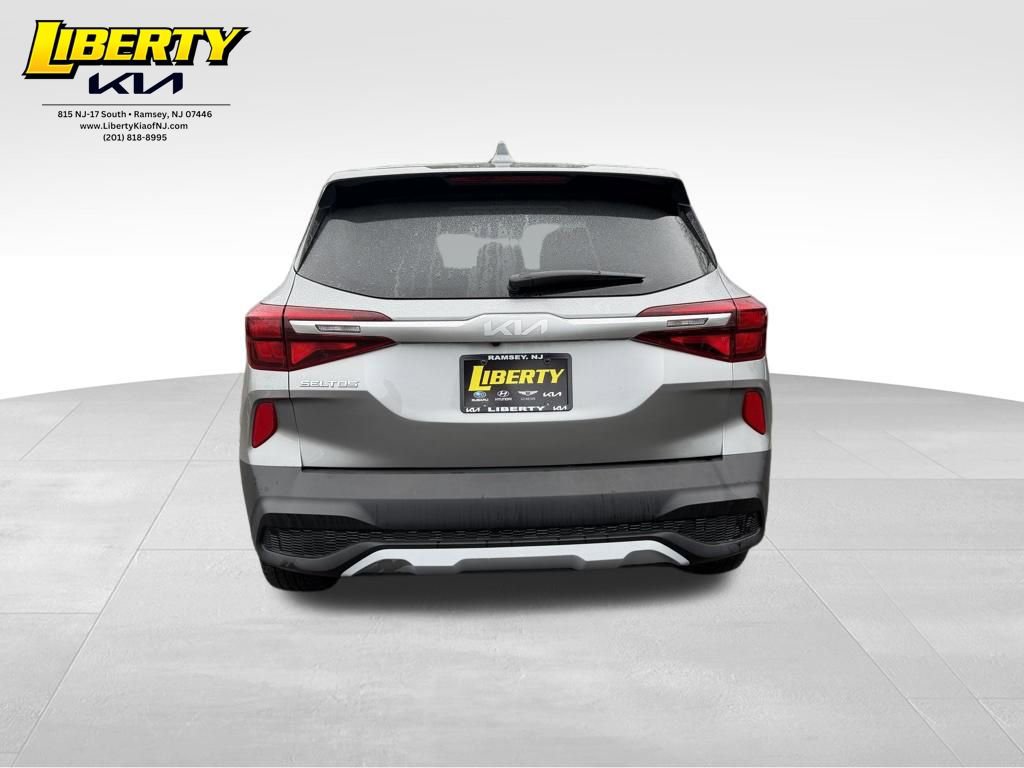 Used 2023 Kia Seltos LX image 6
