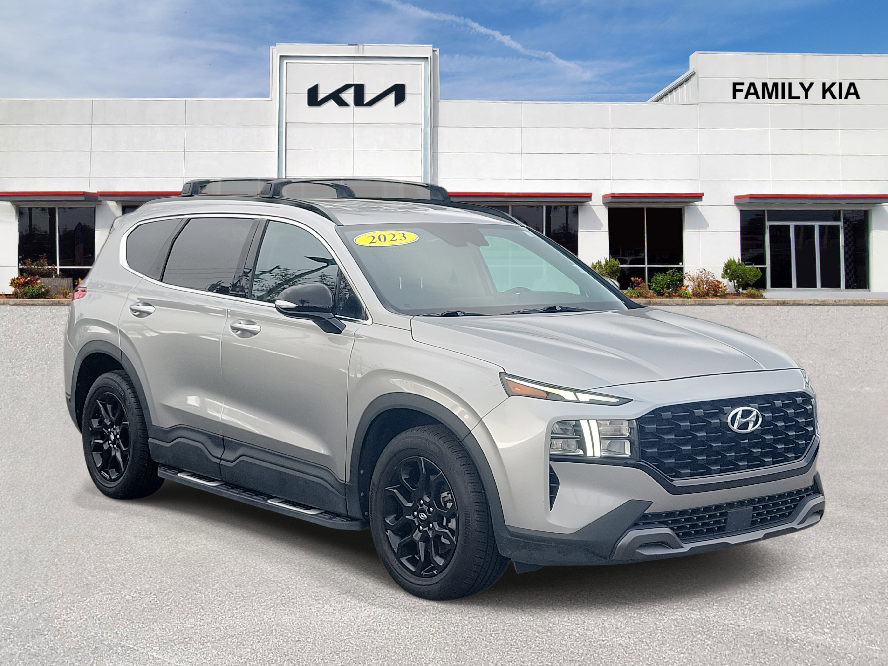 Used 2023 Hyundai Santa Fe XRT image 1