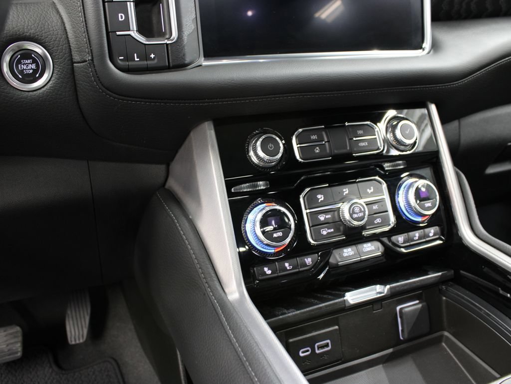 Used 2023 GMC Yukon XL Denali AWD/4WD image 66