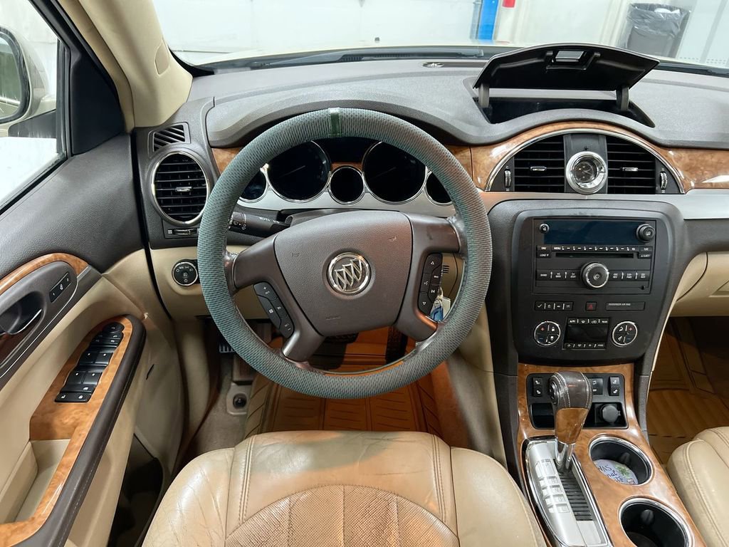 Used 2008 Buick Enclave CXL w/ Entertainment Package #1 AWD/4WD image 11