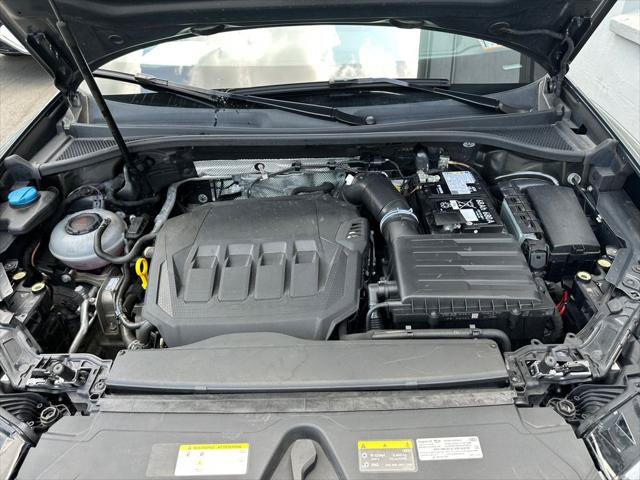 Certified 2025 Audi Q3 2.0T Premium AWD/4WD image 33