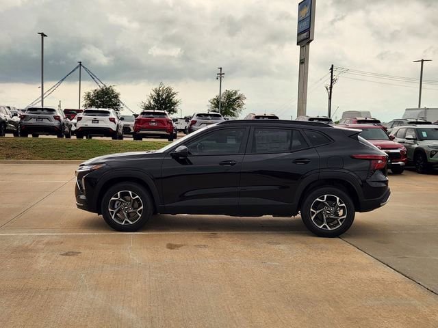 New 2026 Chevrolet Trax LT w/ Driver Confidence Package FWD image 5