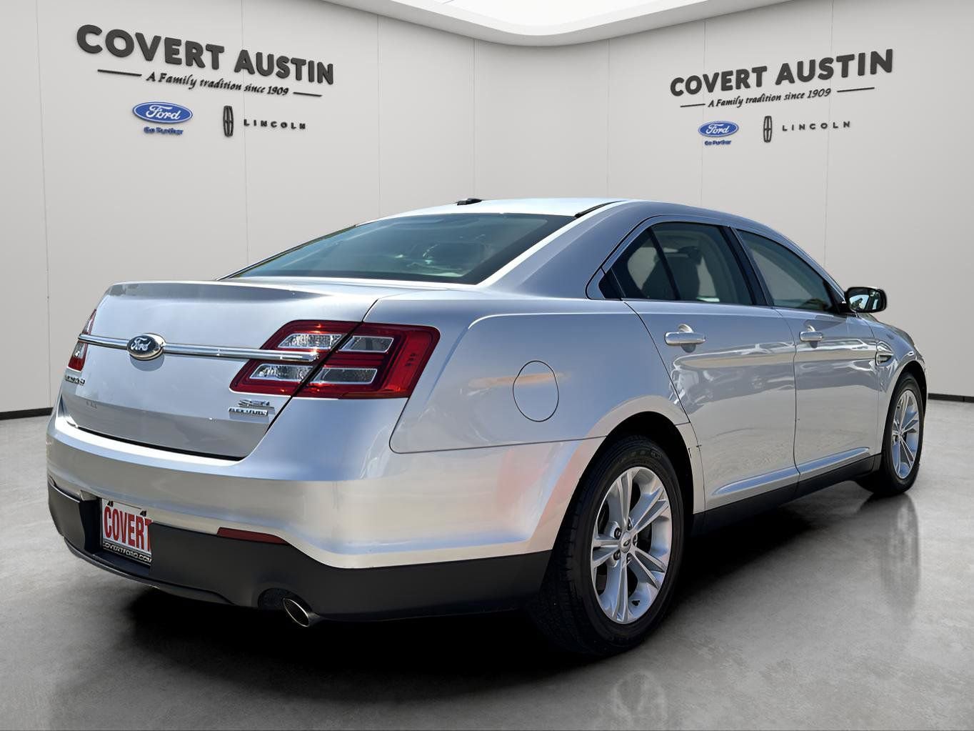 Used 2014 Ford Taurus SEL image 5