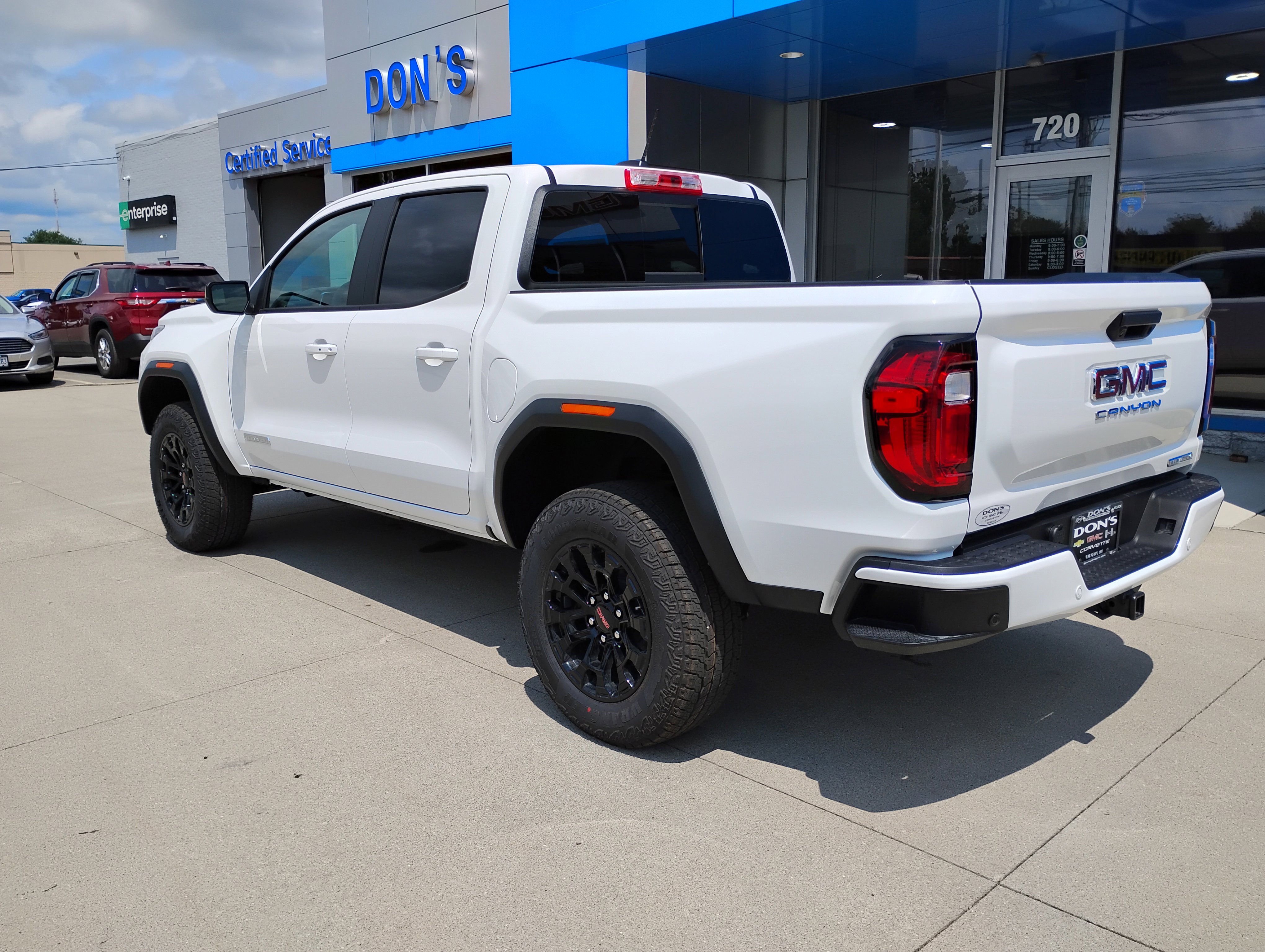 New 2026 GMC Canyon Elevation w/ Convenience Package image 26