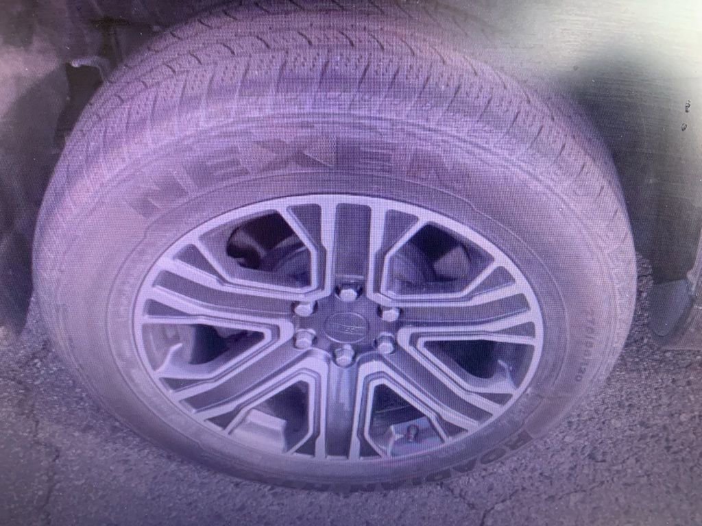 Used 2024 Jeep Wagoneer Series II image 3