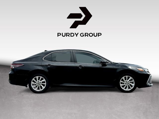 Used 2023 Toyota Camry LE FWD image 9
