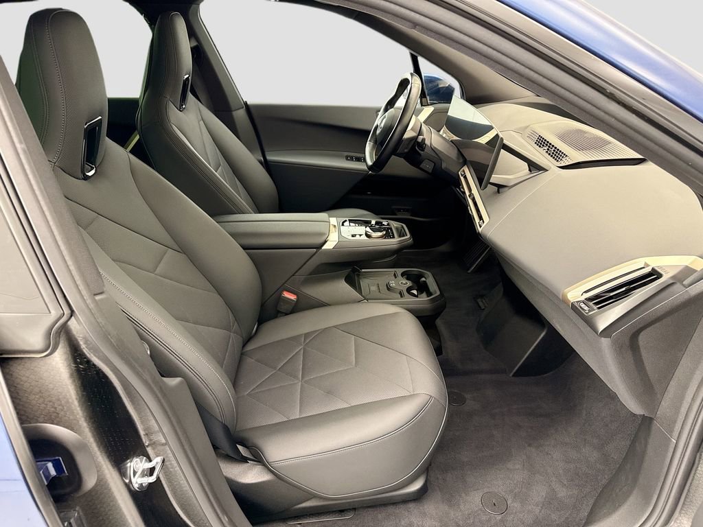 Certified 2023 BMW iX xDrive50 w/ Sport Package AWD/4WD image 19