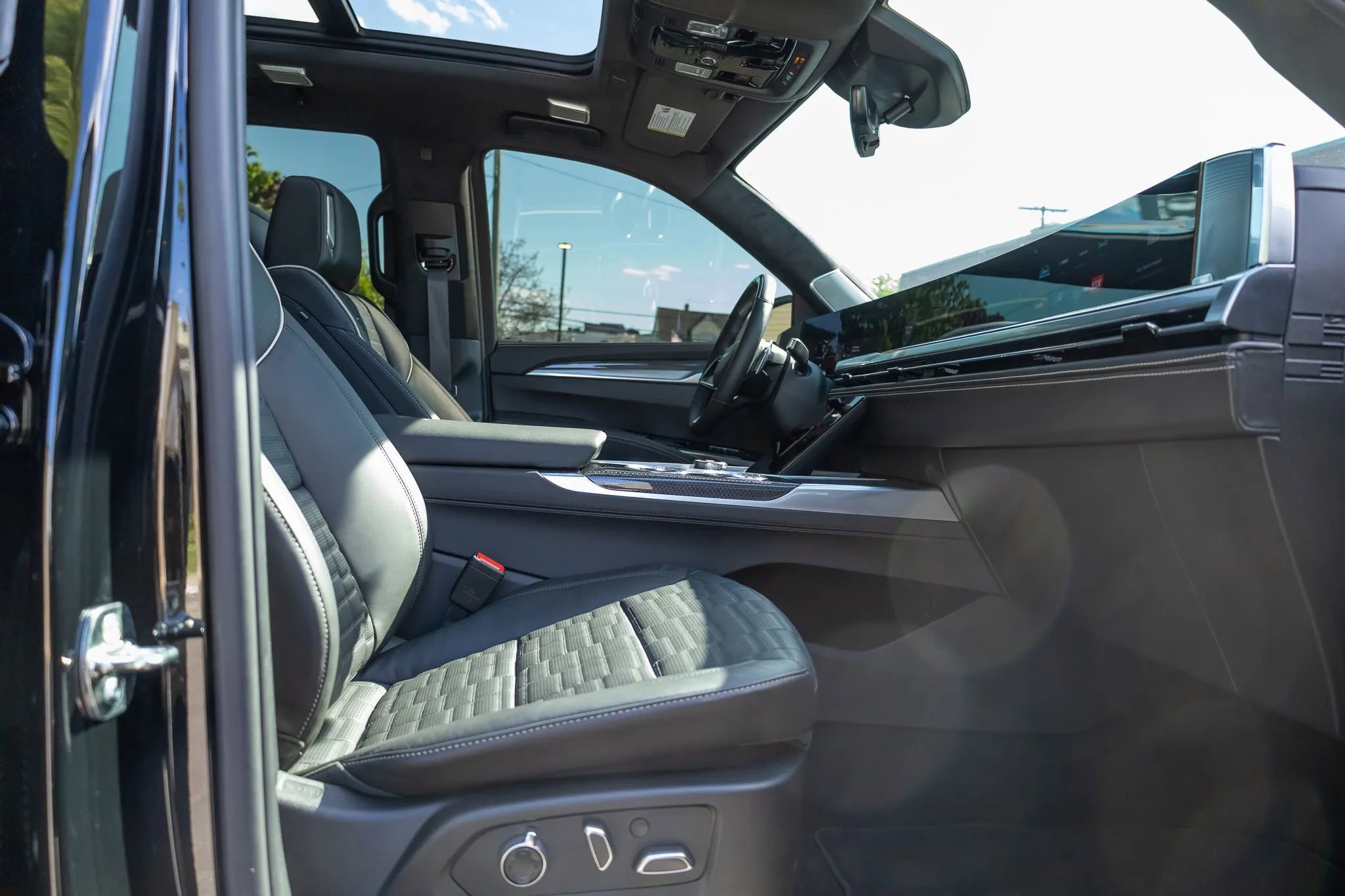 Used 2026 Cadillac Escalade V AWD/4WD image 64