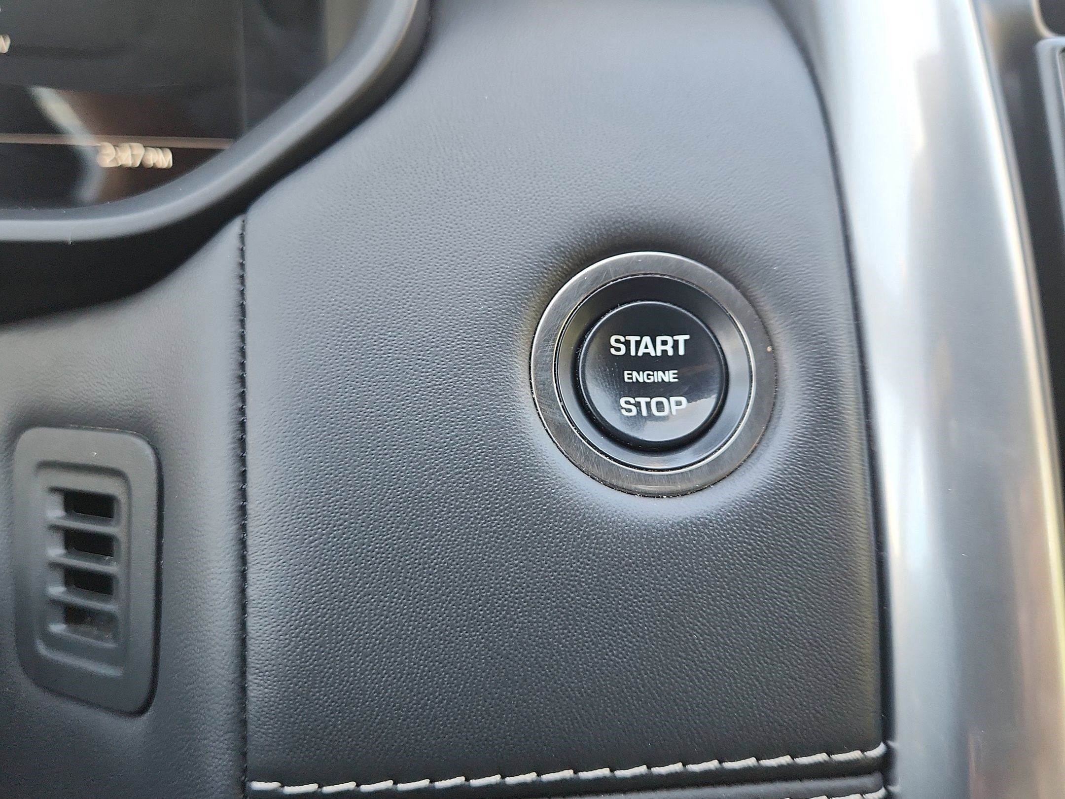 Used 2024 Land Rover Discovery Metropolitan Edition AWD/4WD image 29