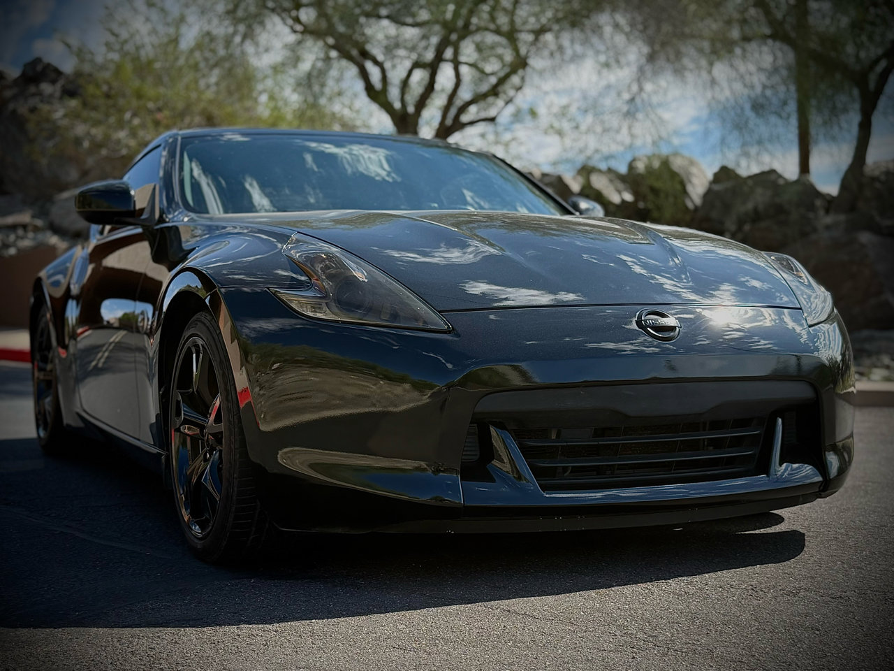 Used 2011 Nissan 370Z Touring w/ Sport Pkg image 12