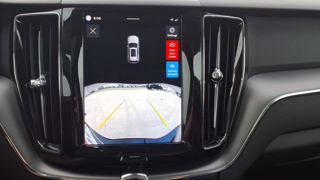 Used 2025 Volvo XC60 B5 Core image 27