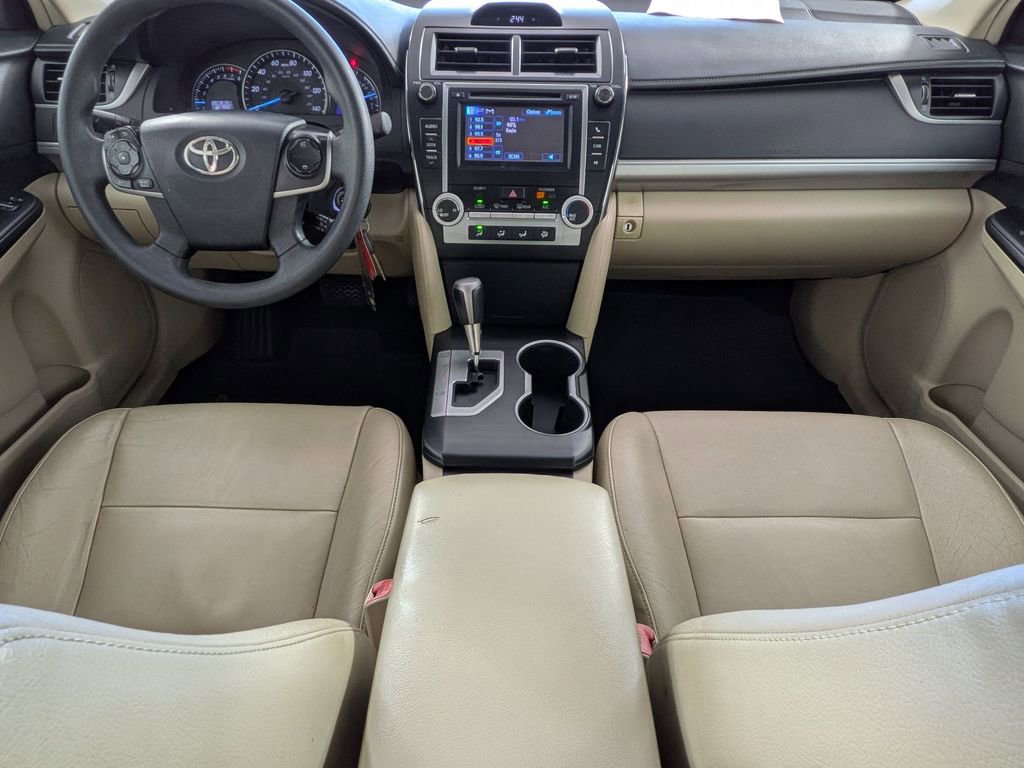 Used 2012 Toyota Camry LE FWD image 22
