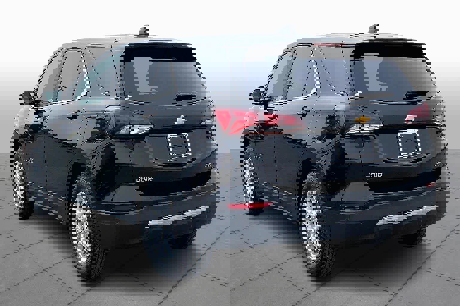 Used 2024 Chevrolet Equinox LT image 12