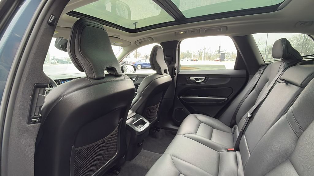 Certified 2025 Volvo XC60 B5 Plus w/ Climate Package image 26