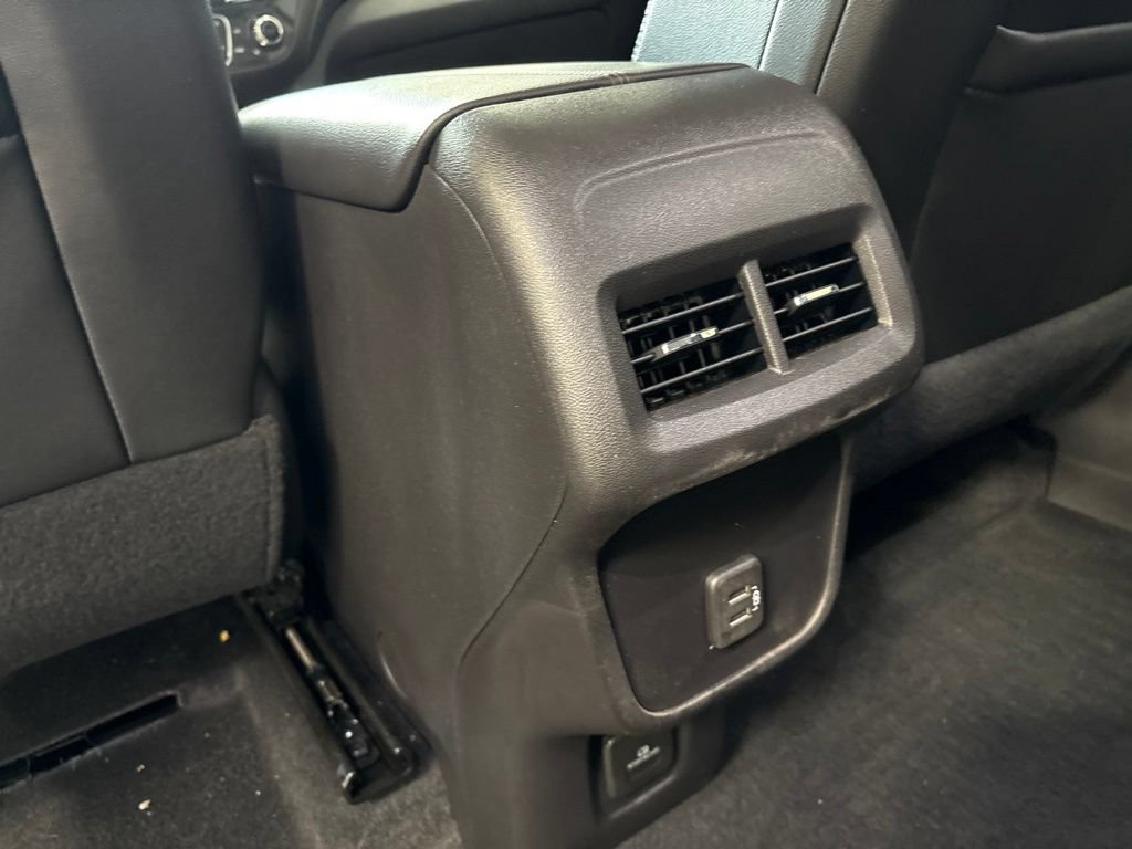 Used 2024 Chevrolet Equinox Premier FWD image 24