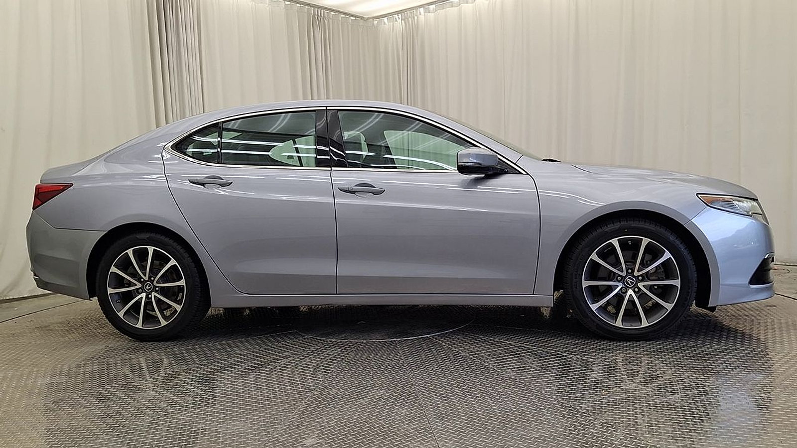 Used 2015 Acura TLX w/ Technology Package AWD/4WD image 6