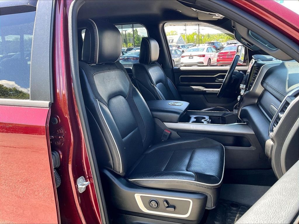 Used 2023 RAM 1500 Laramie AWD/4WD image 10