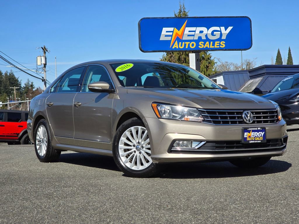 Used 2016 Volkswagen Passat 1.8T SE FWD image 1