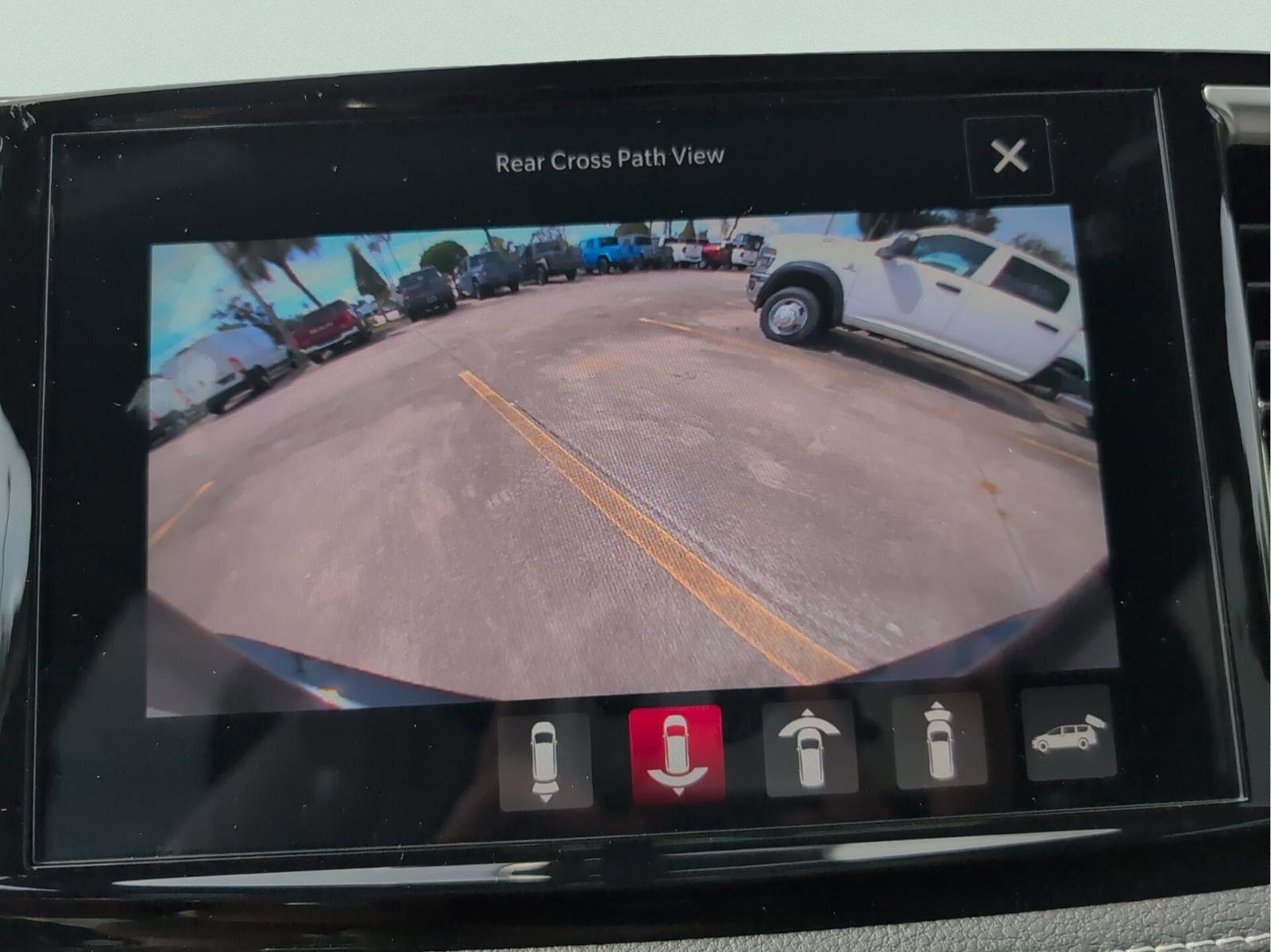 New 2026 Chrysler Pacifica Select image 22