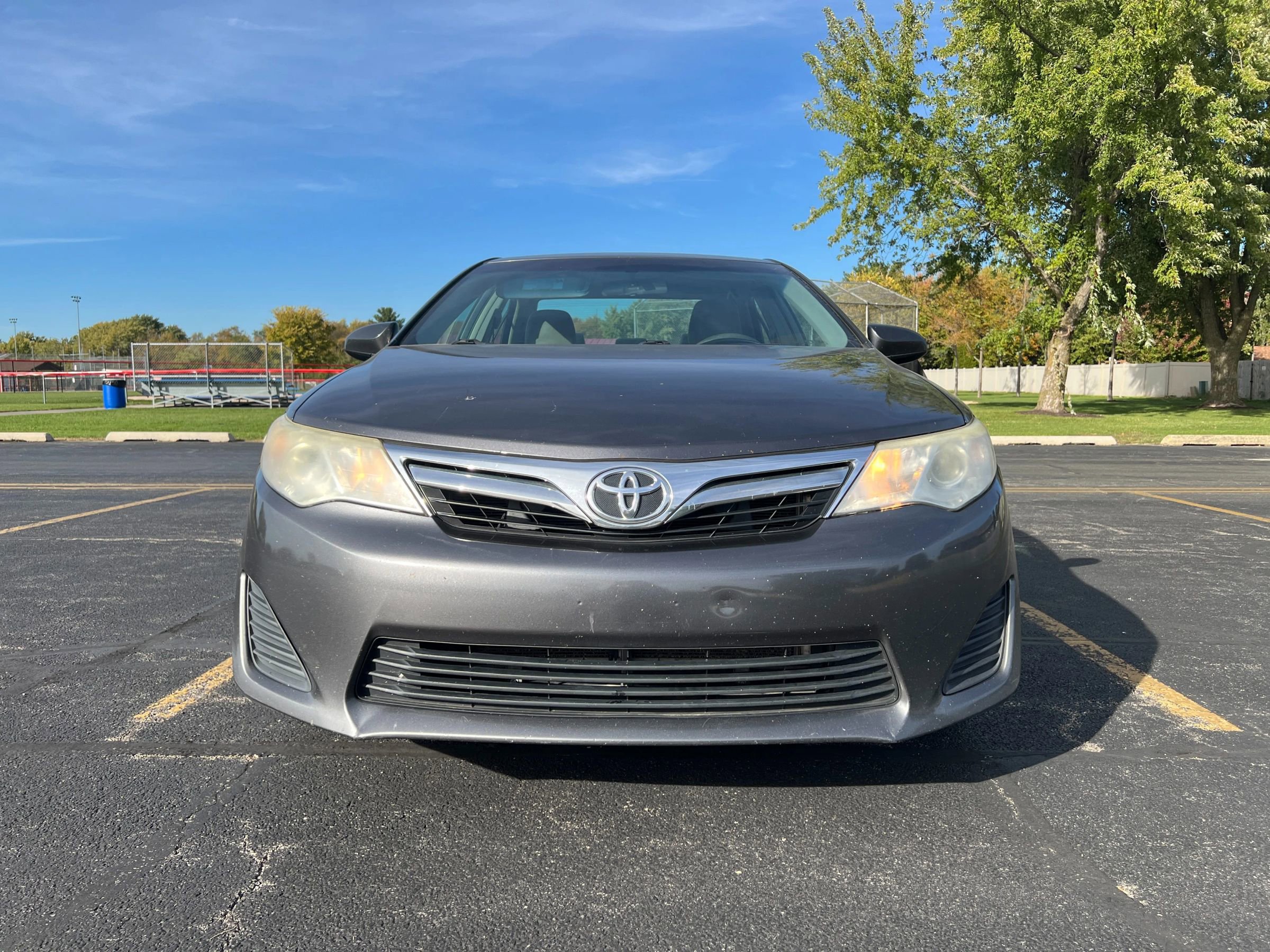 Used 2014 Toyota Camry LE FWD image 3
