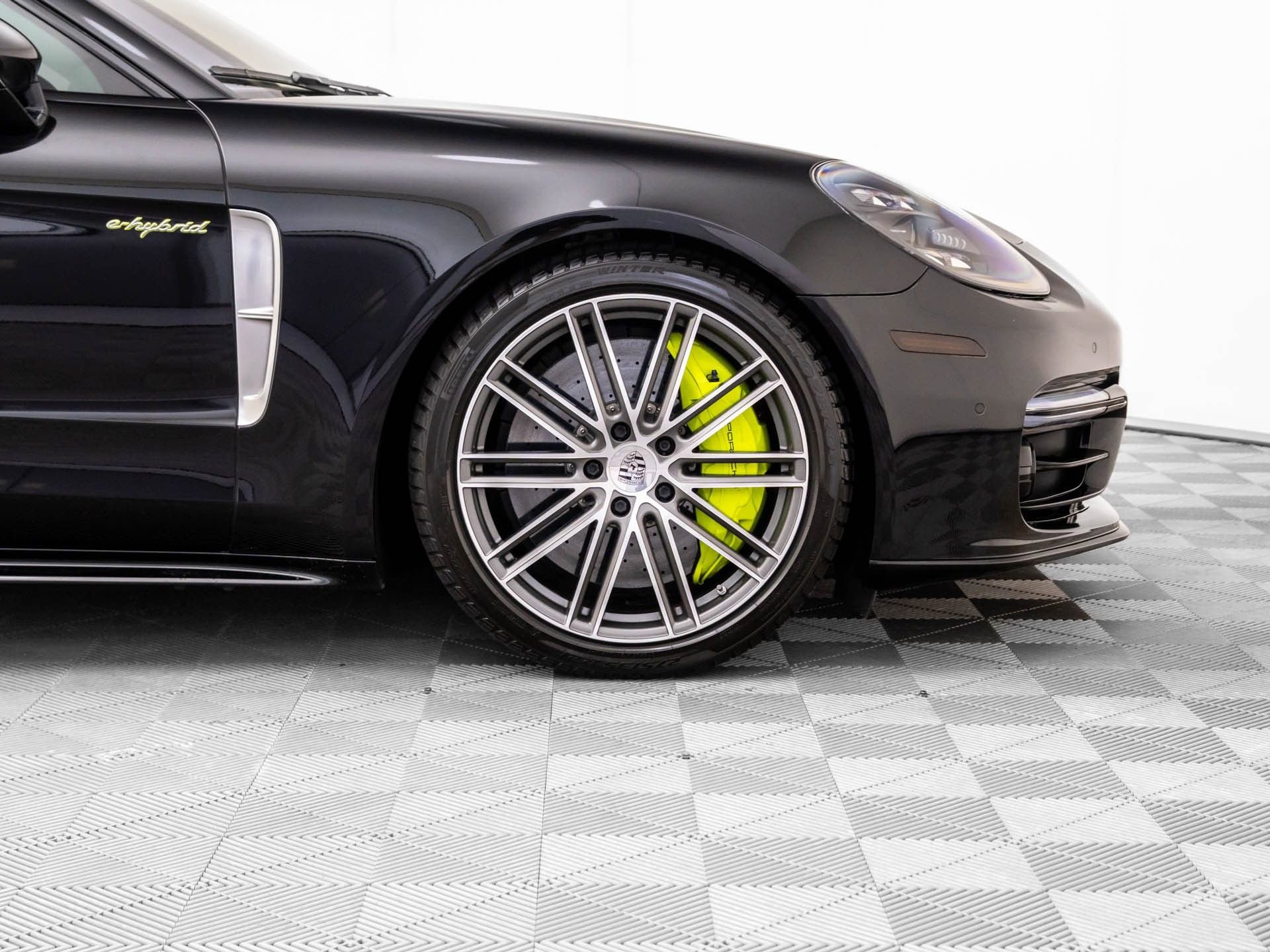 Used 2019 Porsche Panamera Turbo S Executive image 34