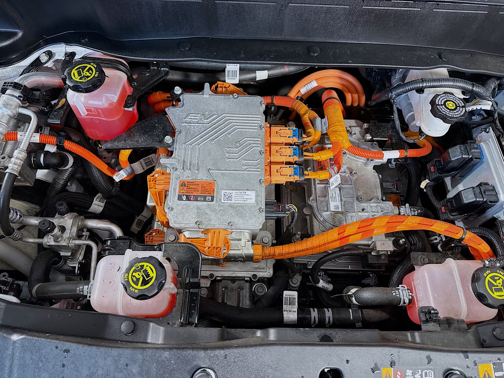 Used 2023 Chevrolet Bolt EUV LT w/ Convenience Package image 39