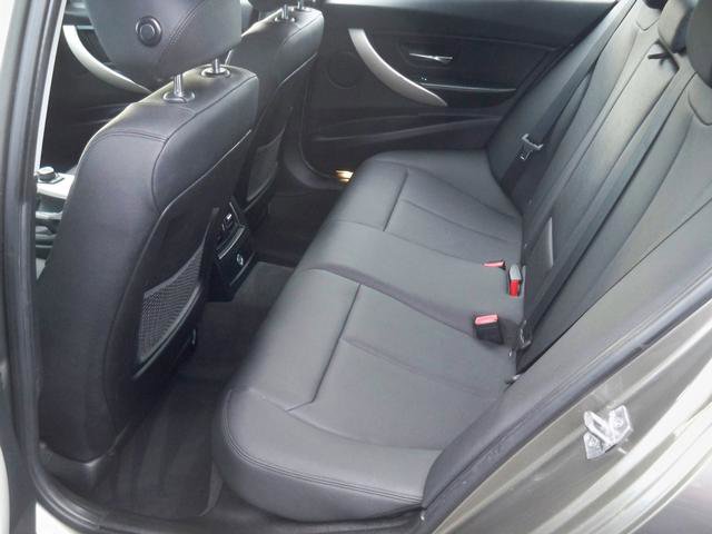 Used 2016 BMW 320i xDrive Sedan image 5