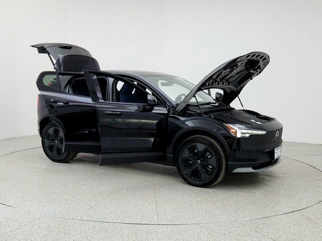 New 2026 Volvo EX30 Cross Country Ultra w/ Protection Package Premier image 10