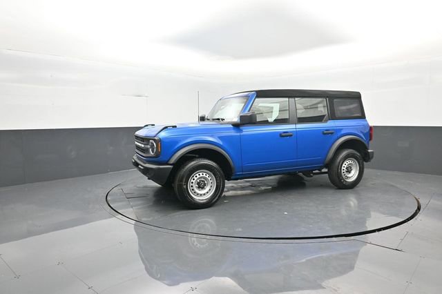 New 2026 Ford Bronco 4-Door image 4