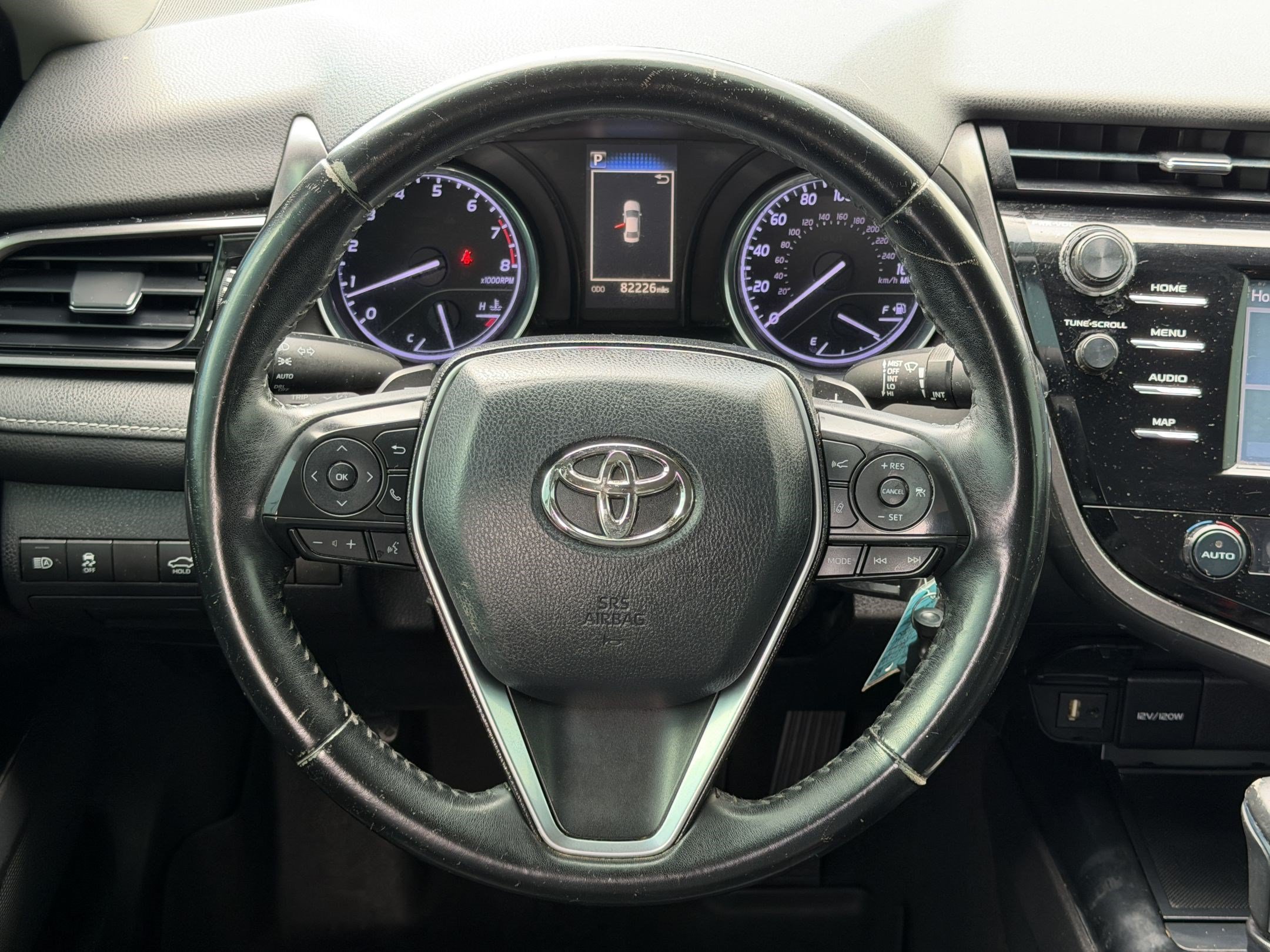 Used 2019 Toyota Camry SE FWD image 11