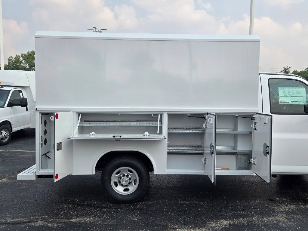 New 2025 Chevrolet Express 3500 w/ Power Convenience Package RWD image 8